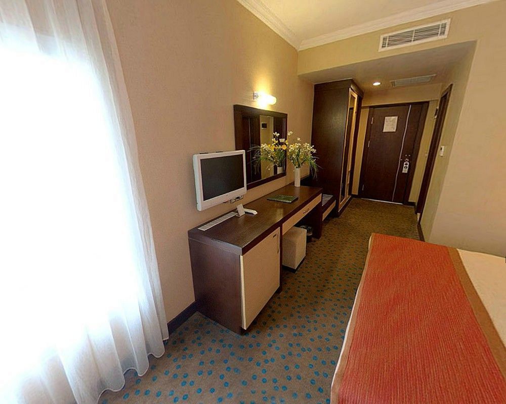 Mom Hotel İzmir Eksteriør bilde